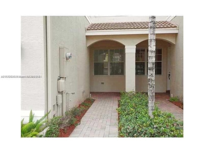 Building Photo - 4256 SW 124th Terrace