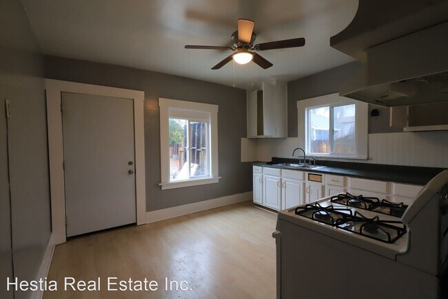 Building Photo - 1307 Peach Ct