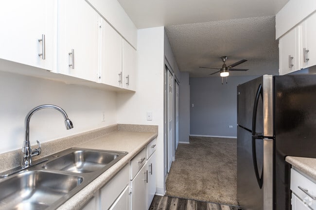 2BR, 1BA - Antero - Sierra Vista