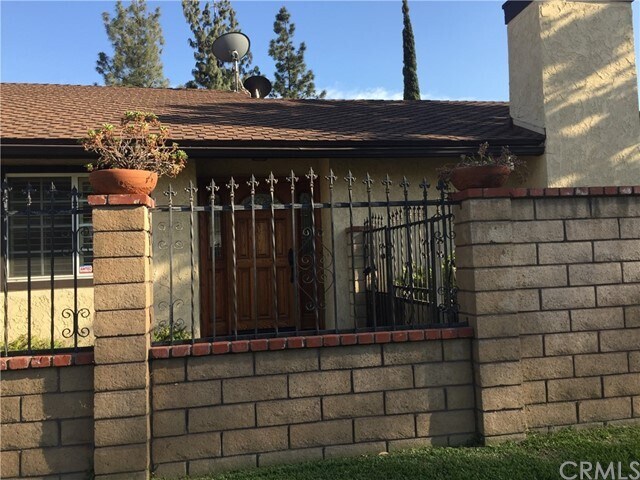 Building Photo - 3210 Hacienda Dr