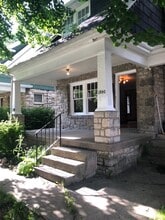 Building Photo - 1840 W 5th Ave