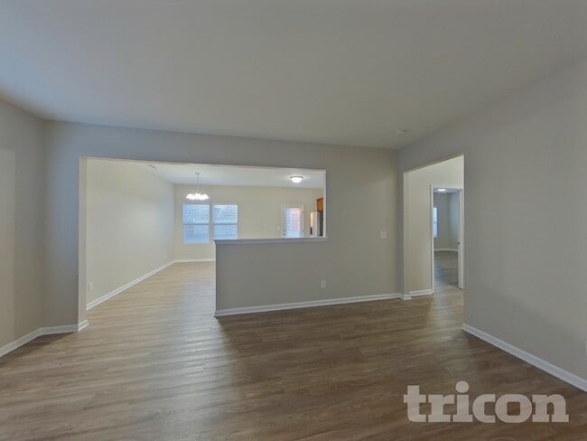 Foto del edificio - 1919 Rockycreek Ln