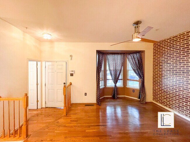 Building Photo - 10002 Juniper Dr