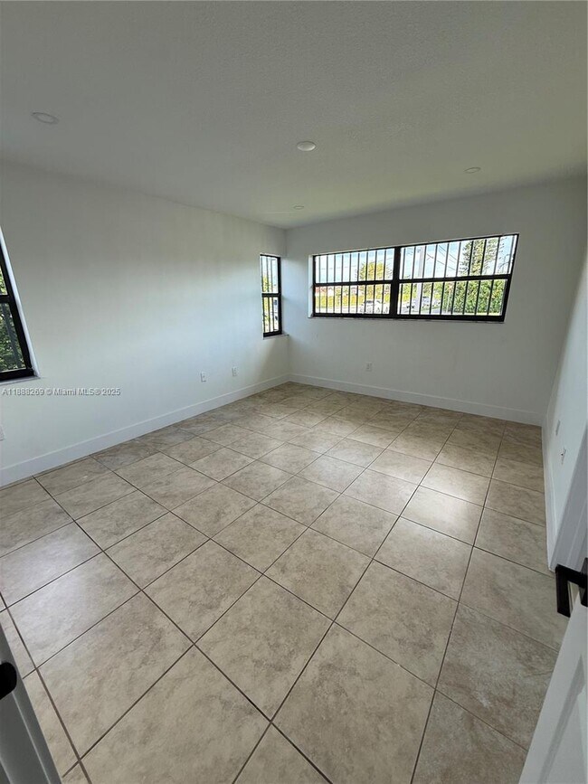 Building Photo - 10701 SW 68th St