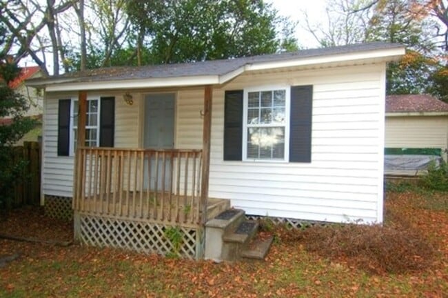Building Photo - Coming Soon!!  Studio Style Cottage in Nor...