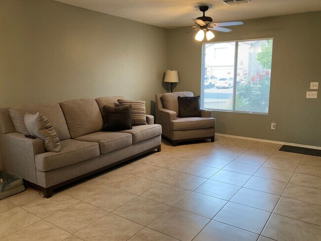 Foto del edificio - Northwest 3 Bedroom