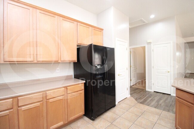 Foto del edificio - 2039 W Olive Way
