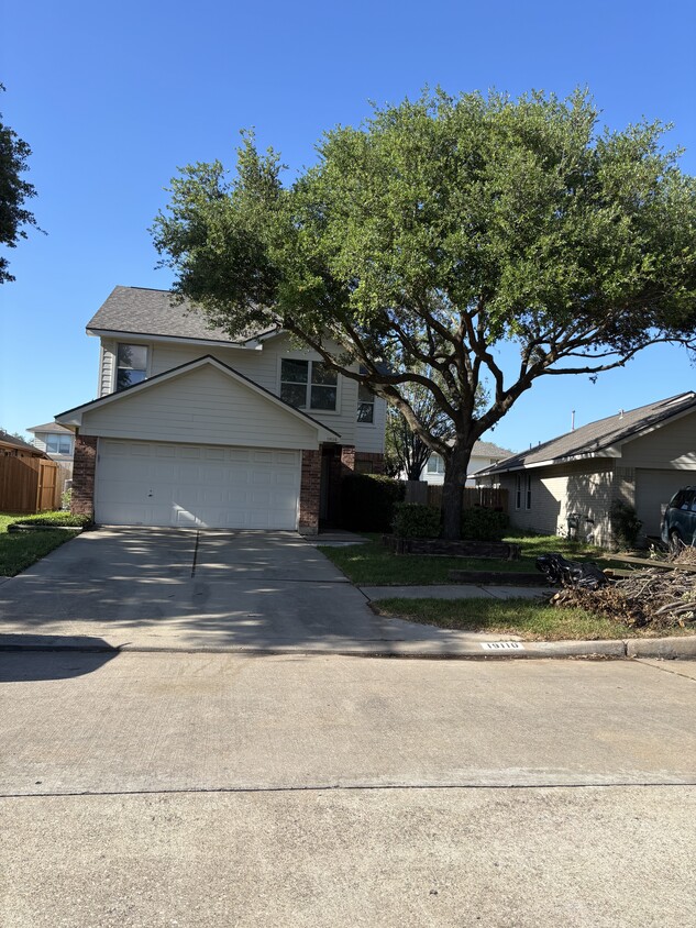 Curb view - 19110 Saddleville Mills Ln