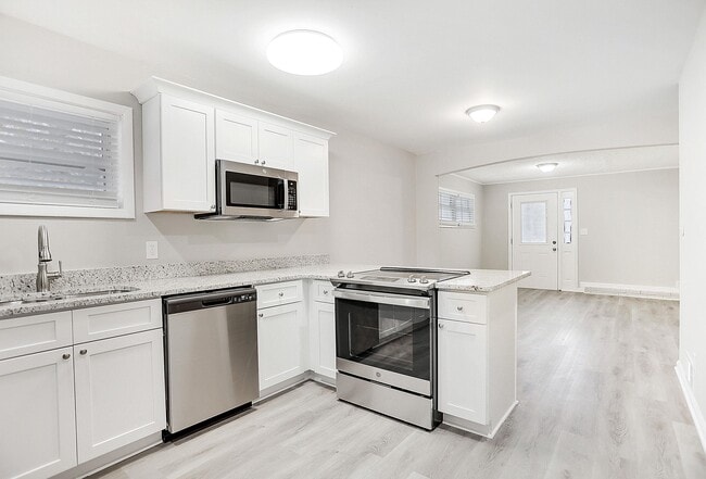 Building Photo - 250 Hermer Cir NW