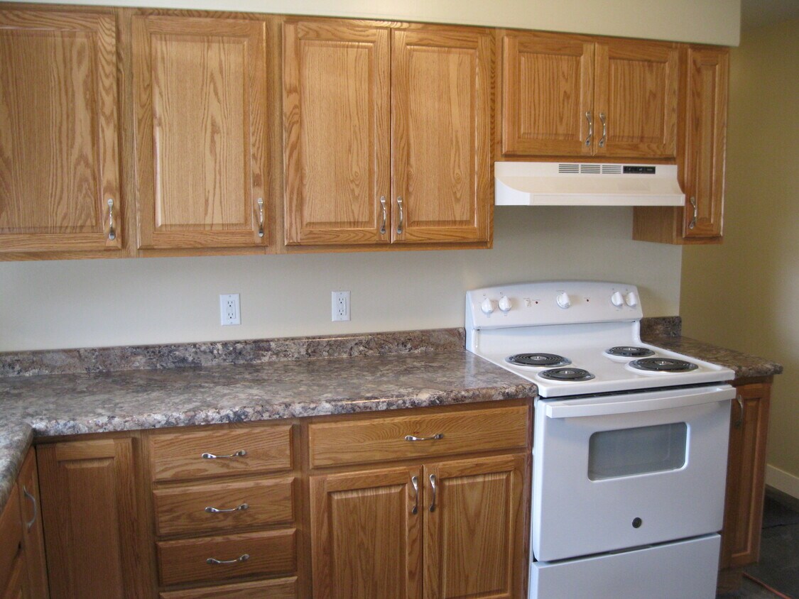 Primary Photo - 1021 Park Dr