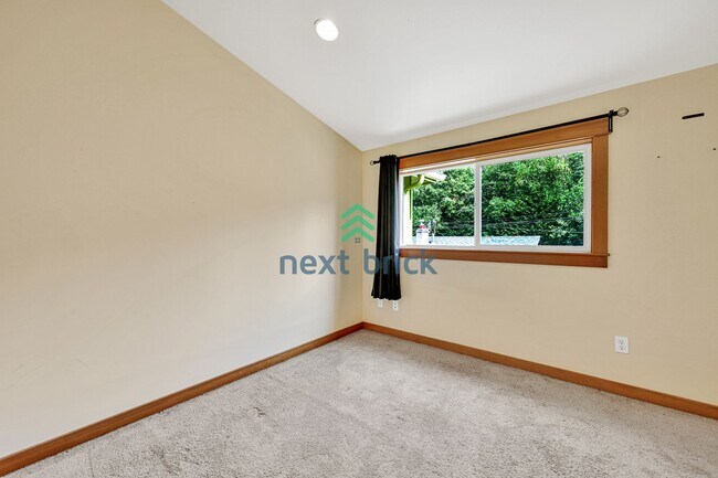 Foto del edificio - BEAUTIFUL 3 BEDS & 2.5 BATH TOWNHOME FOR RENT