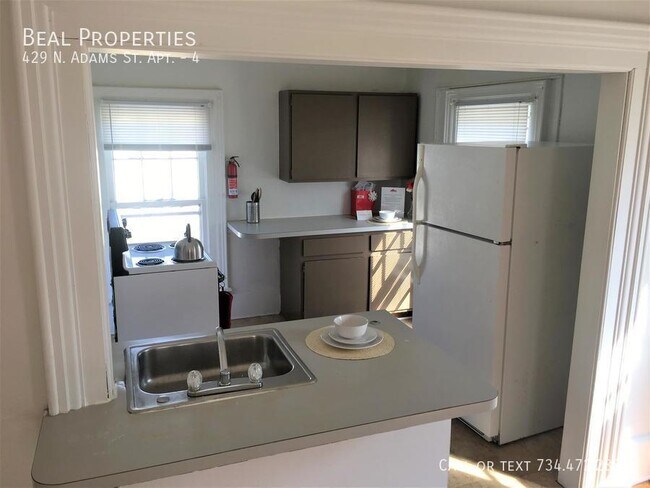 Foto del edificio - 429 N Adams St