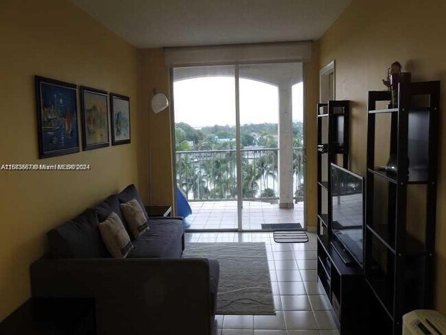 Building Photo - 5401 Collins Ave