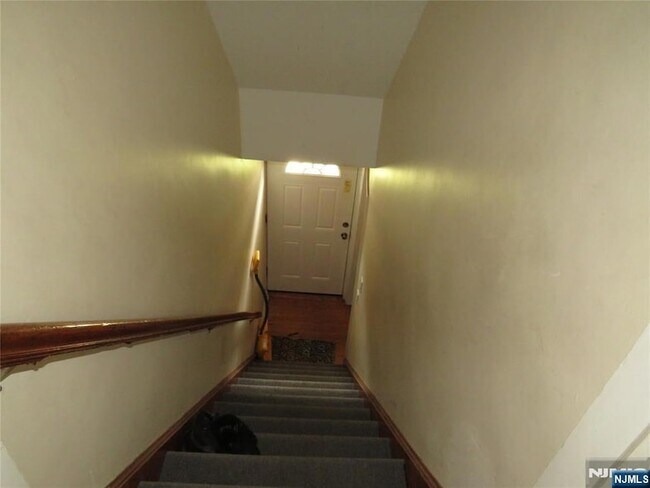 Foto del edificio - 838 Paulison Ave