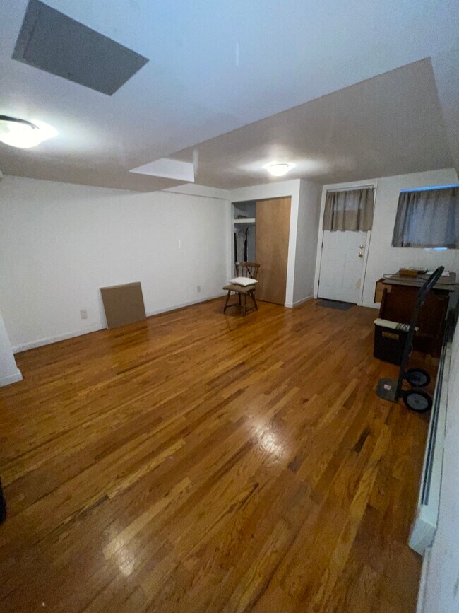 Foto del edificio - 26 Crotty Ave