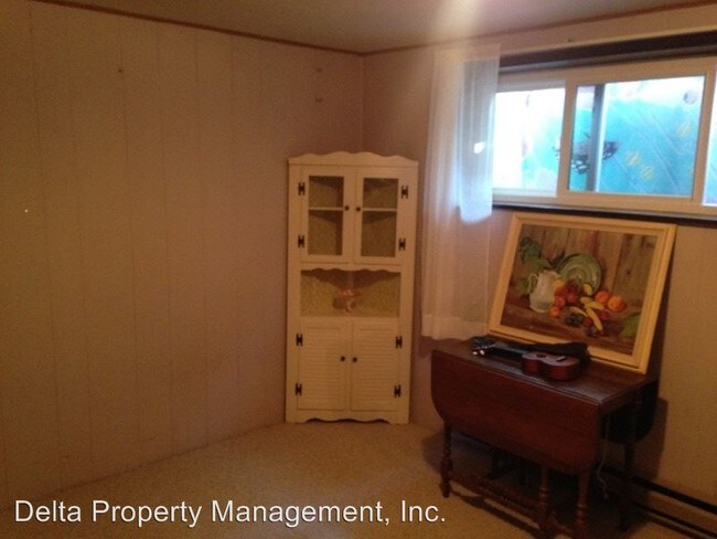 Building Photo - 2 br, 1 bath House - 8025 Lakewood Rd