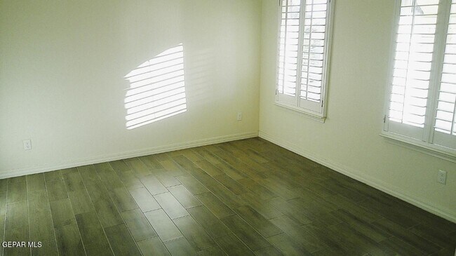 Foto del edificio - 653 Paseo Dulce Ave