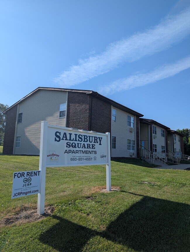 Foto del edificio - Remodeled 2 Bedroom Apartment in Salisbury