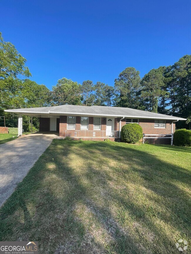 Apartments For Rent in Bremen GA with a Living Room 1 Rentals