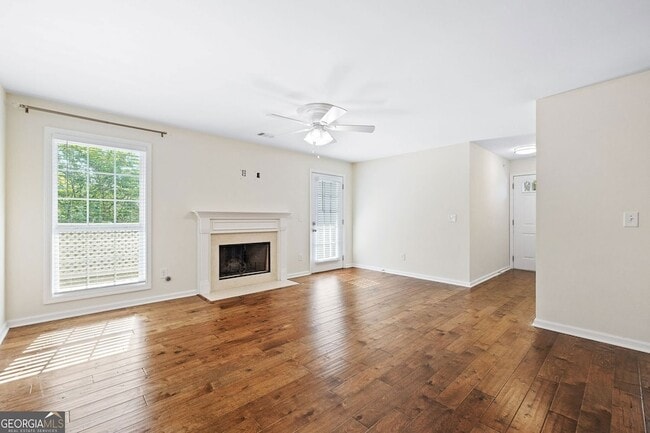 Building Photo - 4140 Riverlook Pkwy SE