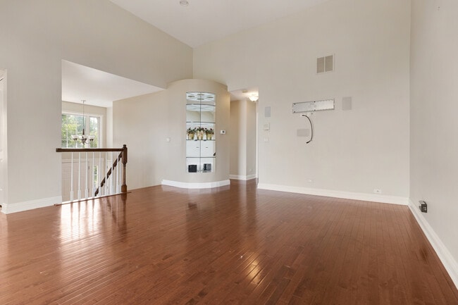Building Photo - 600 Stone Brook Ct