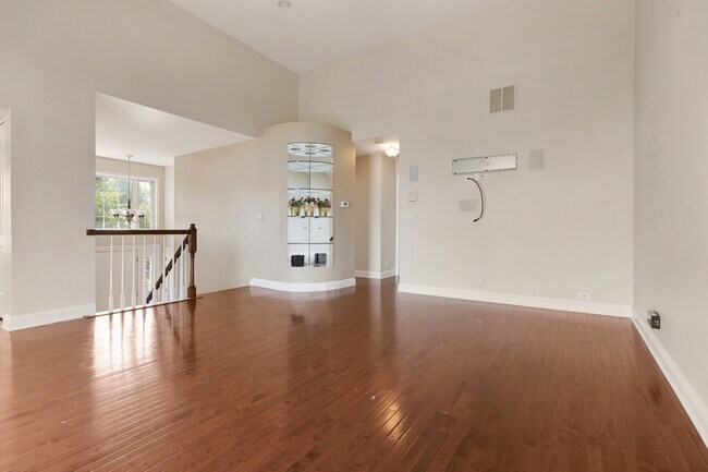Foto del edificio - 600 Stone Brook Ct