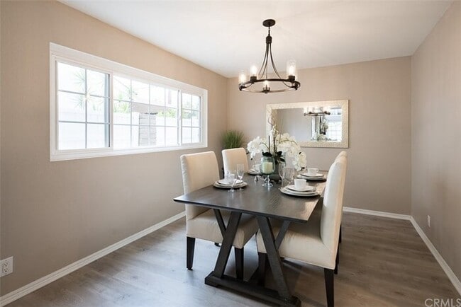 Building Photo - Impeccable 4BR 2.5BA Home with Pool, Near ...