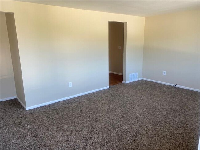 Foto del edificio - 108 Dana Lynn Dr