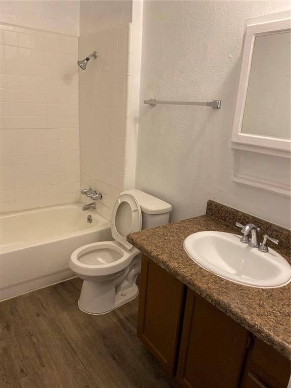 Building Photo - 1106 Jolena Cir