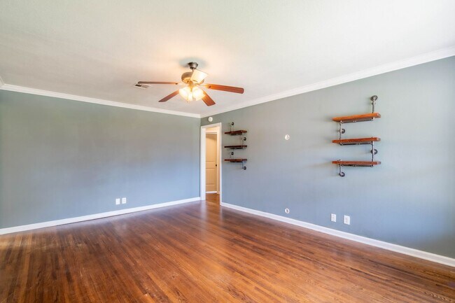 Foto del edificio - 3 Bed 1 Bath Tulsa