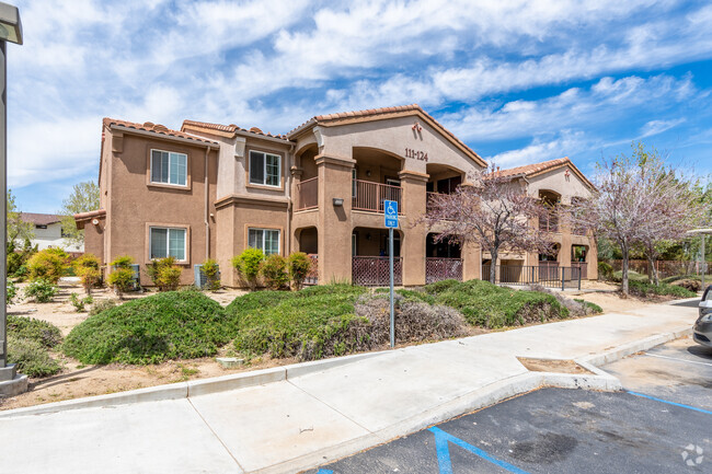 Building Photo - Twin Palm Apartments