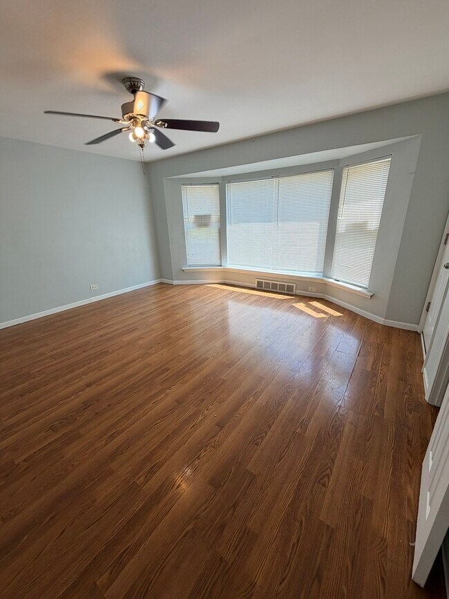 Foto del edificio - 12822 S Union Ave