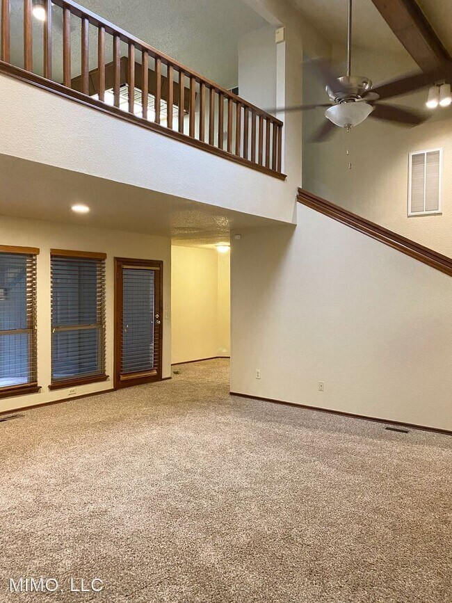 Building Photo - 11700 Cedar Valley Ter