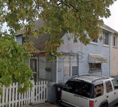 Building Photo - 507 School St