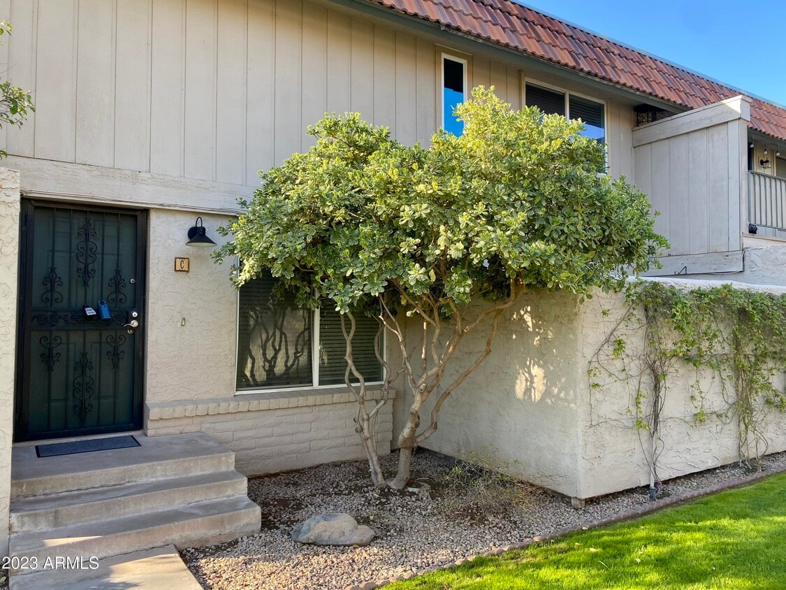 5615 S Bounty Ct, Tempe, AZ 85283 Townhome Rentals in Tempe AZ