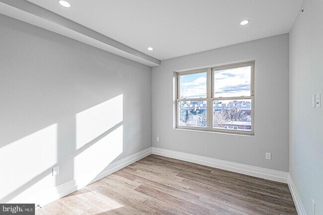 Foto del edificio - 526 Brown St