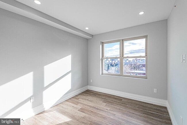 Foto del edificio - 526 Brown St