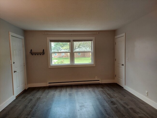 Entry Way - 314 Sherwood Sq