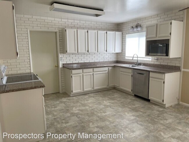 Building Photo - 3 br, 2 bath House - 2347 Venndale Ave