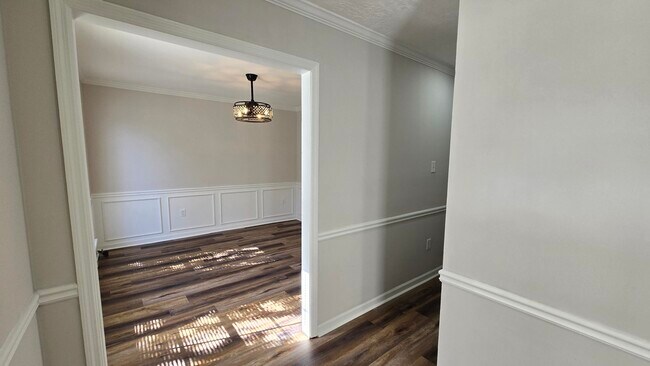 Foto del edificio - 123 Moss Creek Dr