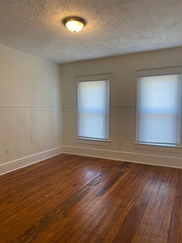 Building Photo - 1433 Orange St