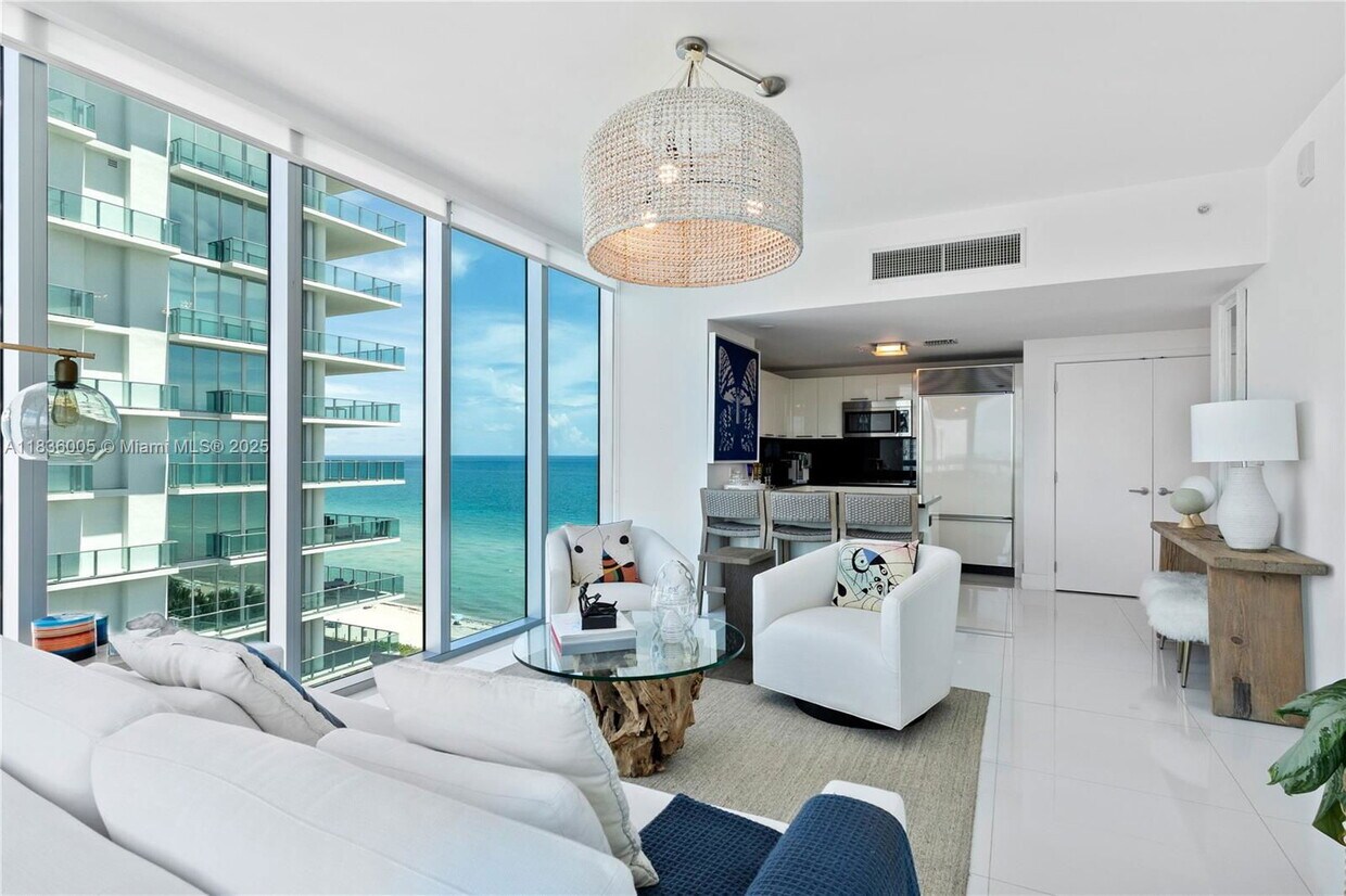 Photo - 6899 Collins Avenue, Miami Beach, FL 33141 - 1 BR 1 BA condo