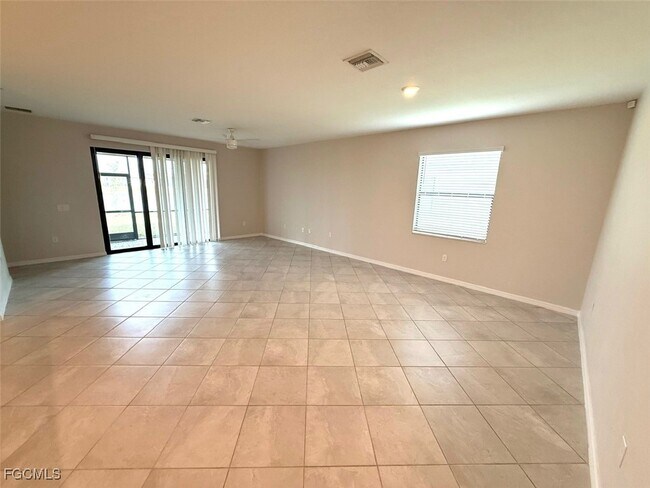 Building Photo - 14579 Palamos Cir