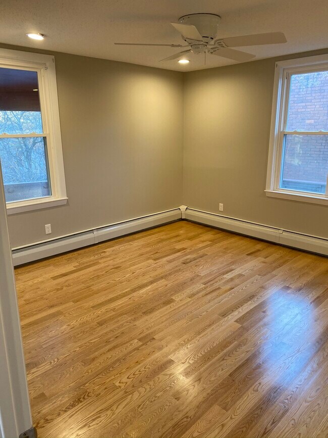 61 Whitmore St Unit 3S, Hartford, CT 06114 Apartments in Hartford, CT