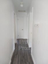 Building Photo - 5658 N 61st St