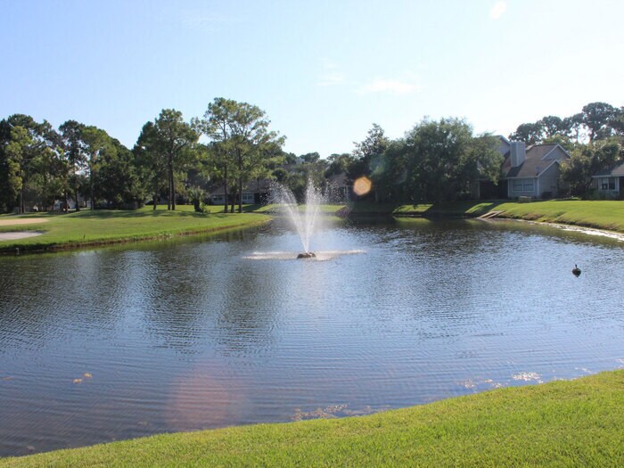 Primary Photo - 2037Corn - Spruce Creek FlyIn