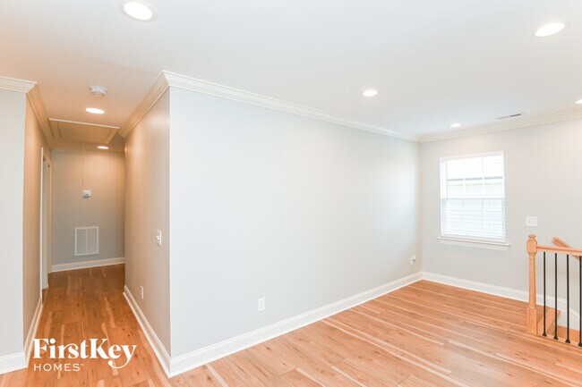 Foto del edificio - 1246 Pless St NW