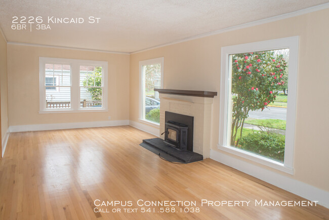 Building Photo - 2226 Kincaid St