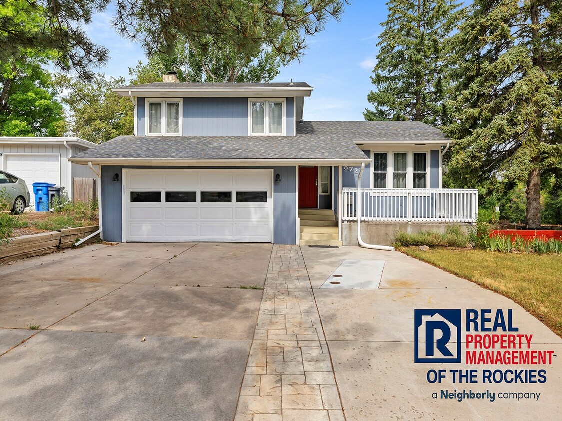 Primary Photo - 4-Bed, 3-Bath Tri-Level in Prime Location