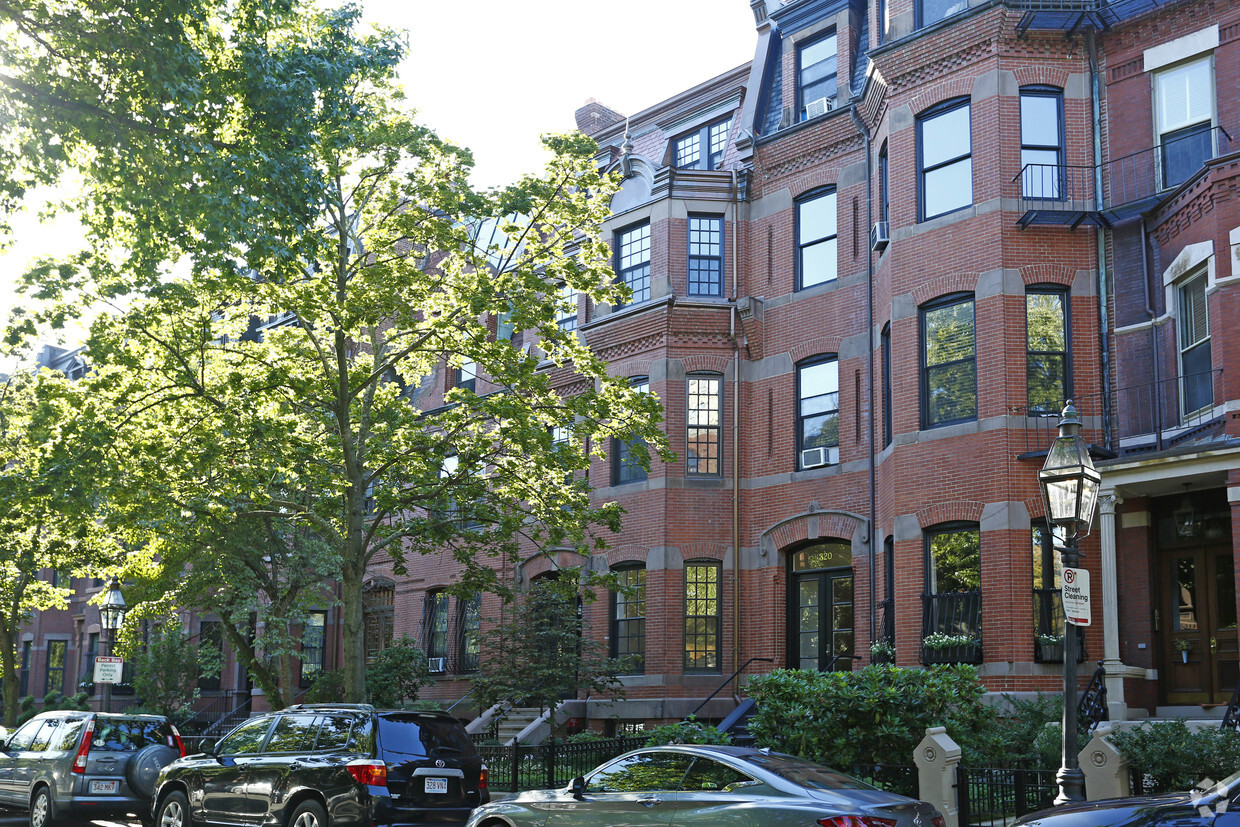 Building Photo - 314 Marlborough St